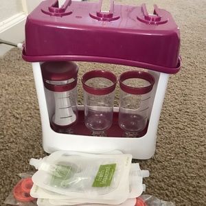 Infantino Squeeze Station
